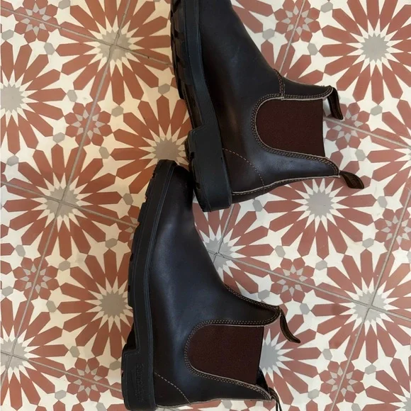 Blundstone boots - Picture 3 of 5